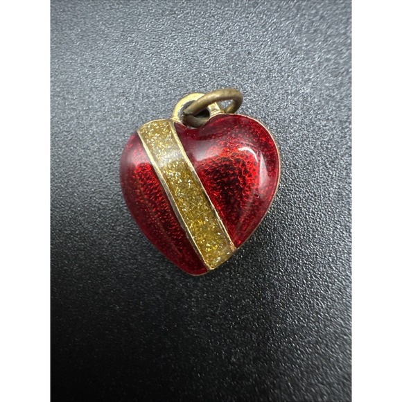 Vintage Royal Heart Pendants Red Enamel GoldTone - Set Of 2 - Picture 7 of 7